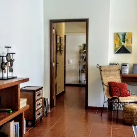 بيت للعطل T2 Super Espacoso Em - Wi-fi E Ac *